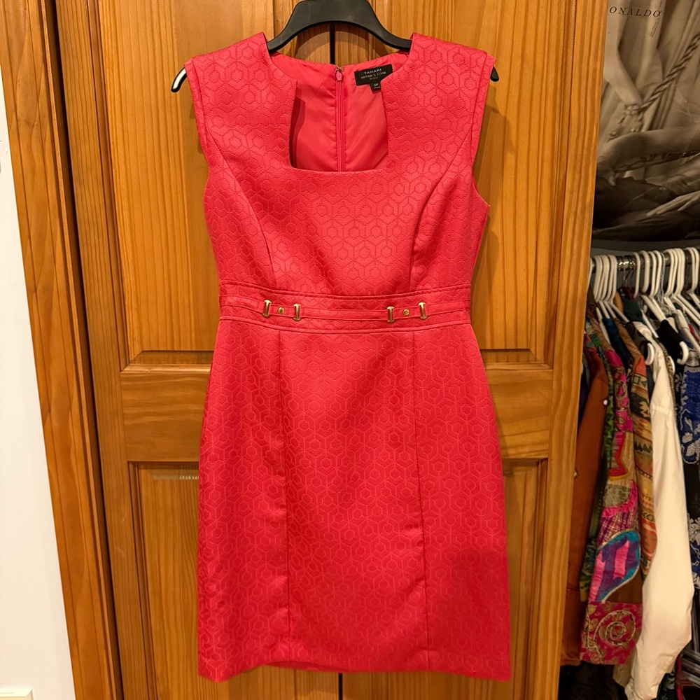 Tahari Petite Short Sleeveless Pink Dress Size 6P Arthur S. Levine Mid-Length